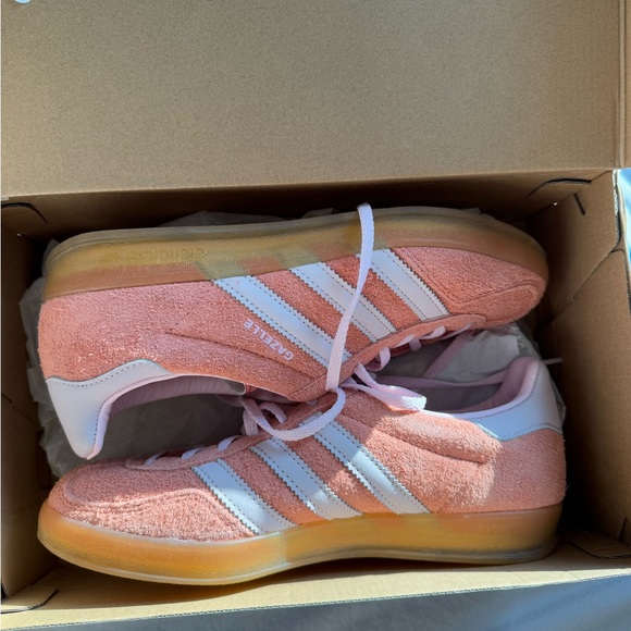 Adidas Gazelle | size 8 - Picture 3 of 11